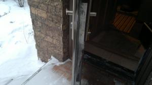 Kapıyı sisleme 4 nedenler: kapılarını sis ve dondurucu ortadan kaldırmak için nasıl