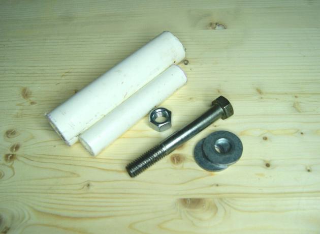 Plastik boru 32 ve 20 mm kesme, M cıvata 12, somun ve yıkayıcı