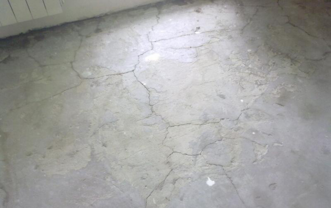üst beton tabakasının aşırı ısınma ve çimento şerbeti kurutulması sonucu
