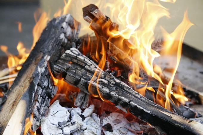 sitelerde Campfires yangın güvenliği ve huzur favori komşuları özen 🙂