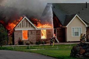Nasıl ateşten ev korumak için: tavsiyeler artıları